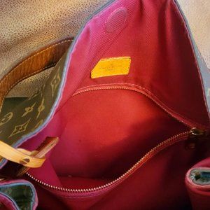 Graceful PM, Emilie Wallet. Box, Storage & Shopping Bags for both items